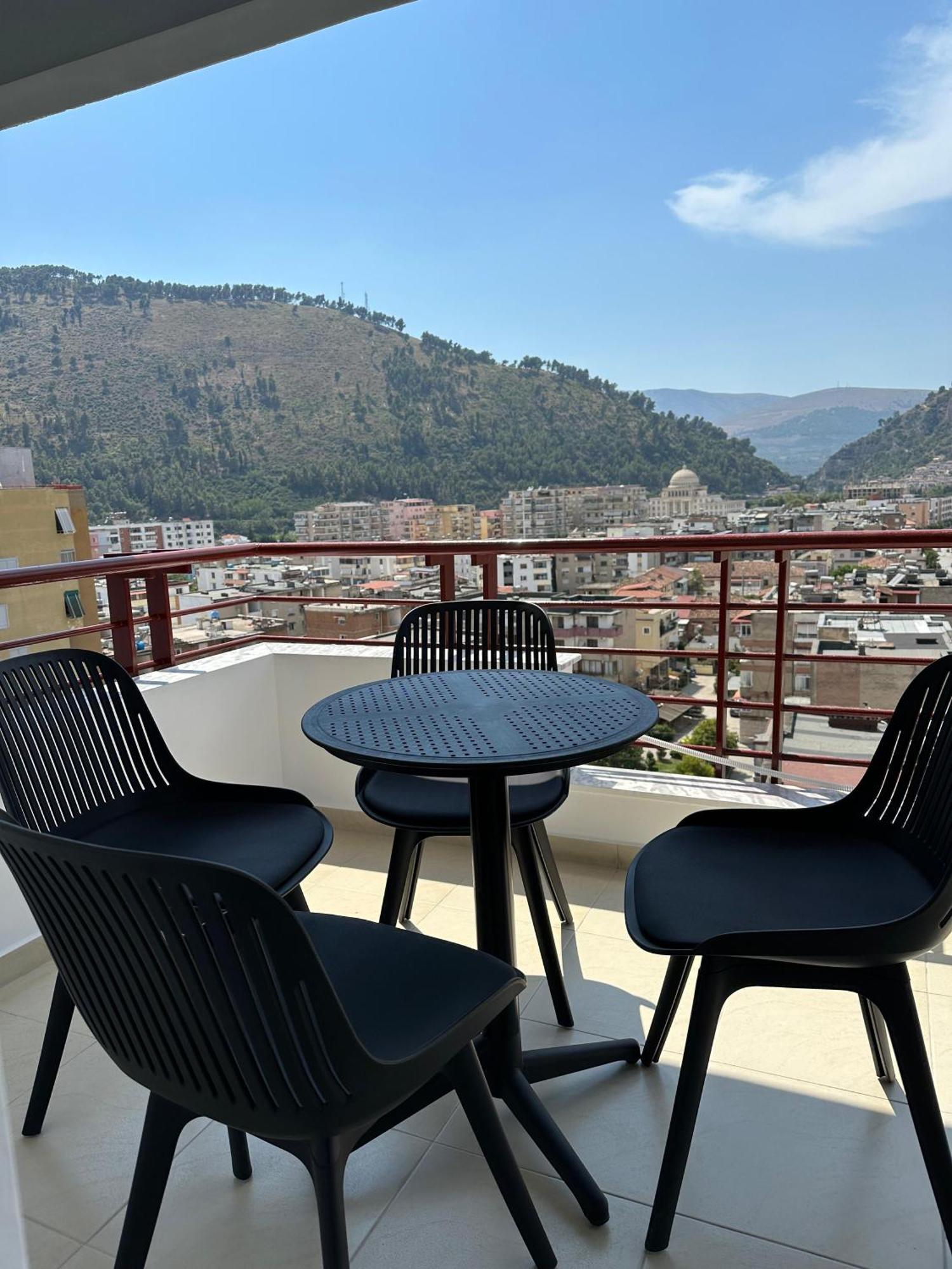 Gael Luxury Apartment Berat Exterior photo