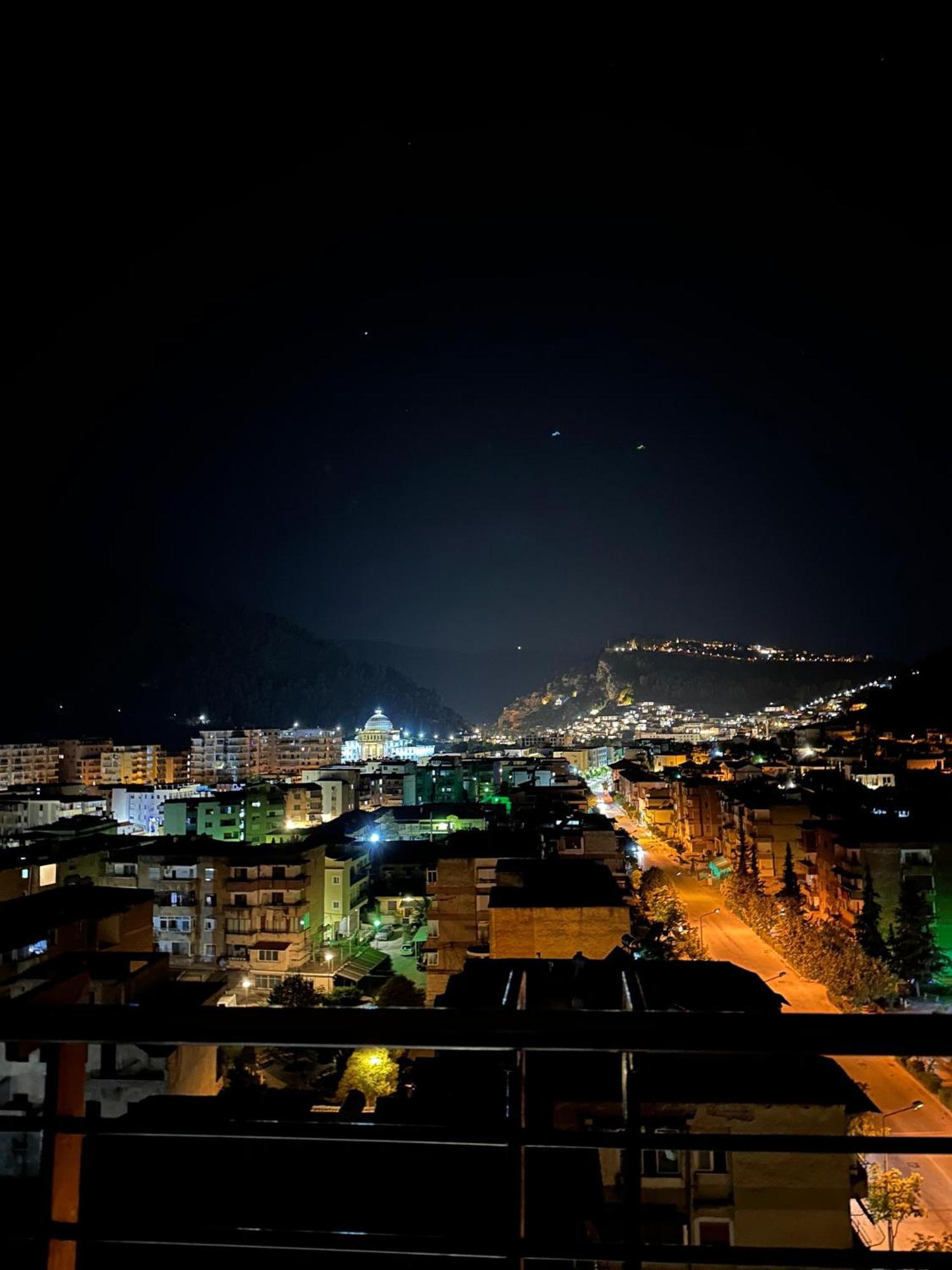 Gael Luxury Apartment Berat Exterior photo
