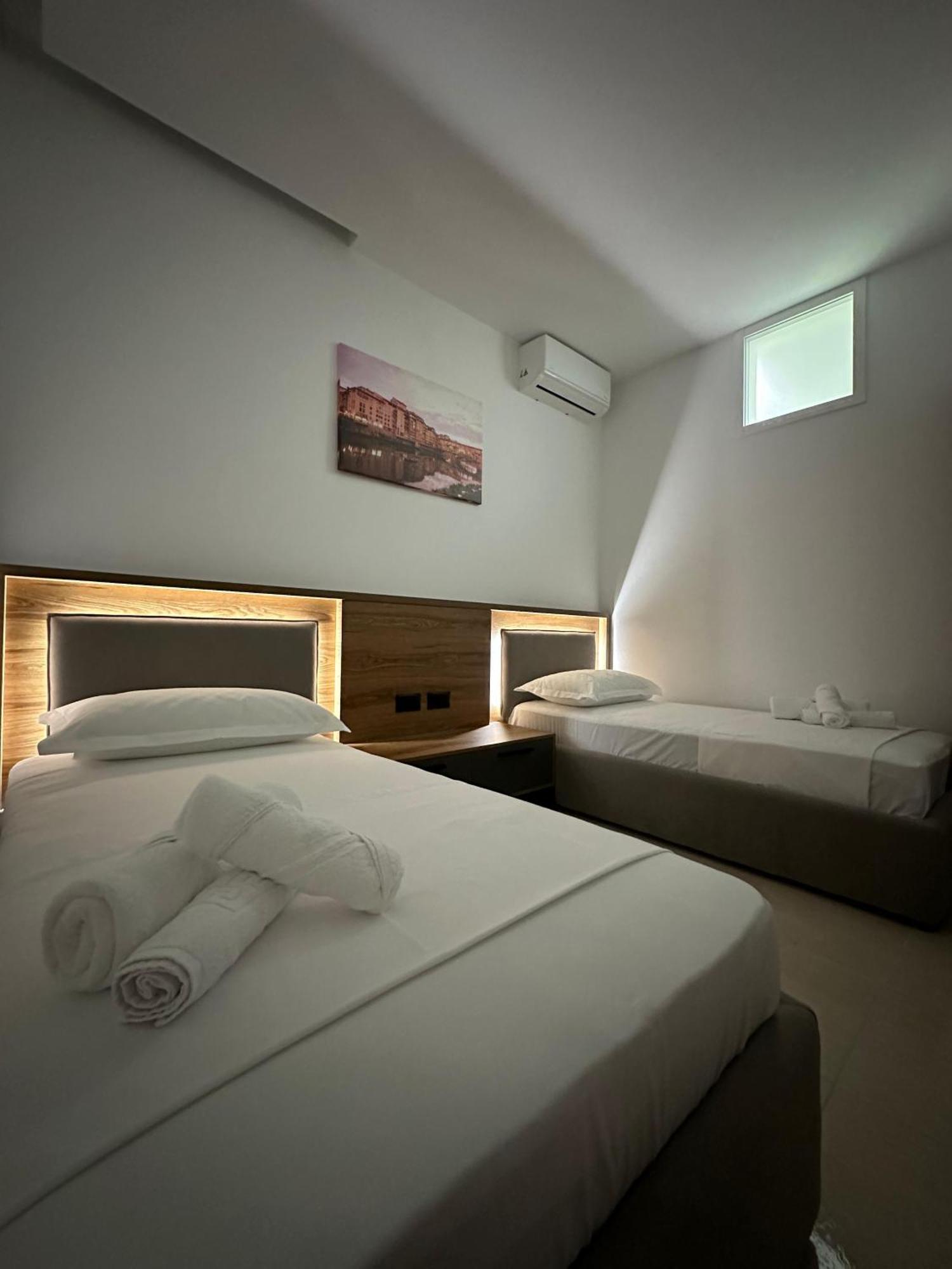 Gael Luxury Apartment Berat Exterior photo