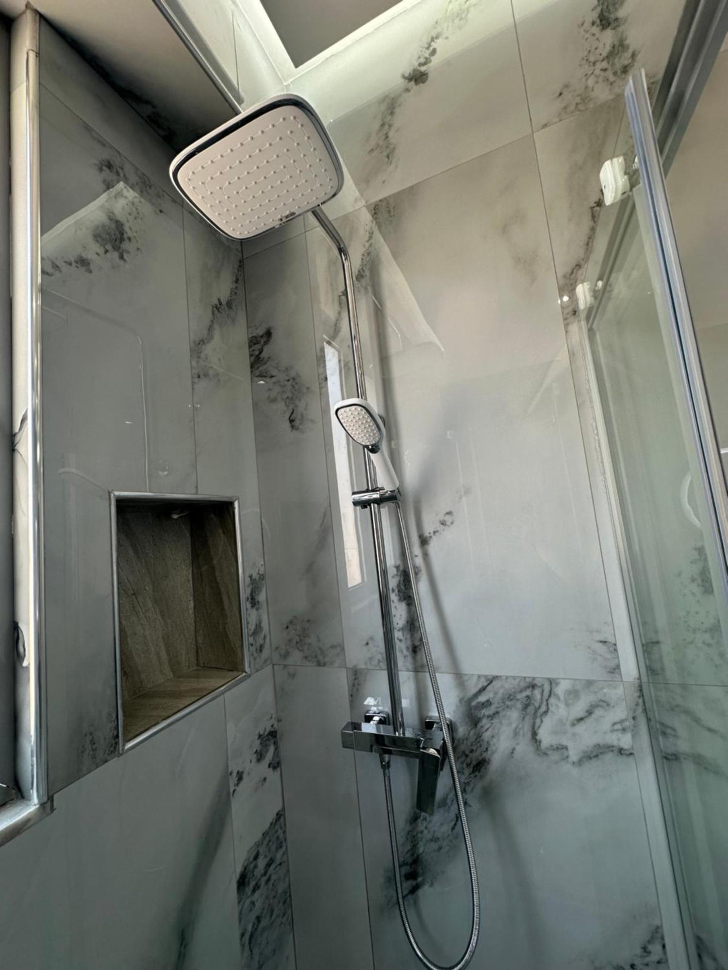 Gael Luxury Apartment Berat Exterior photo